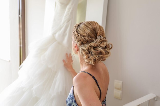 How Stressed Brides Can Stay Happy and Healthy While Wedding Planning Image