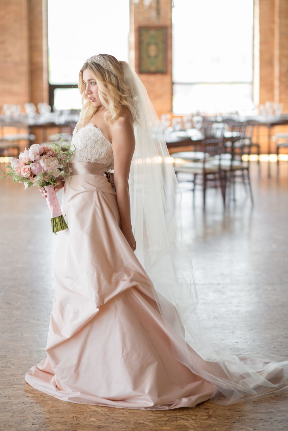 Victoria Sdoukos Pop Up at Volle’s Bridal &amp; Boutique. Desktop Image