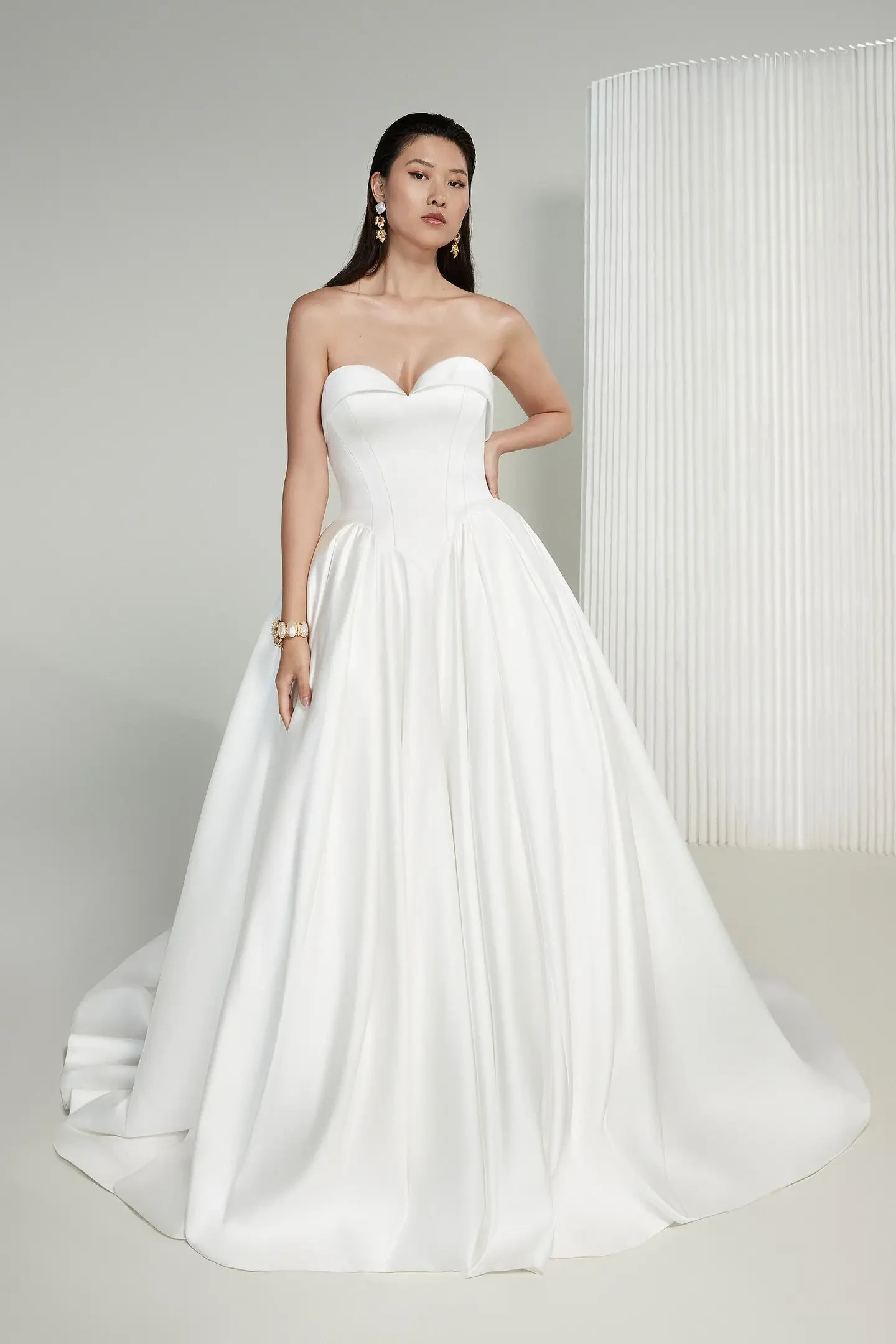 Embrace Autumn Elegance for your 2026 Wedding: Fall Wedding Dress Trends at Volle’s Bridal &amp; Boutique