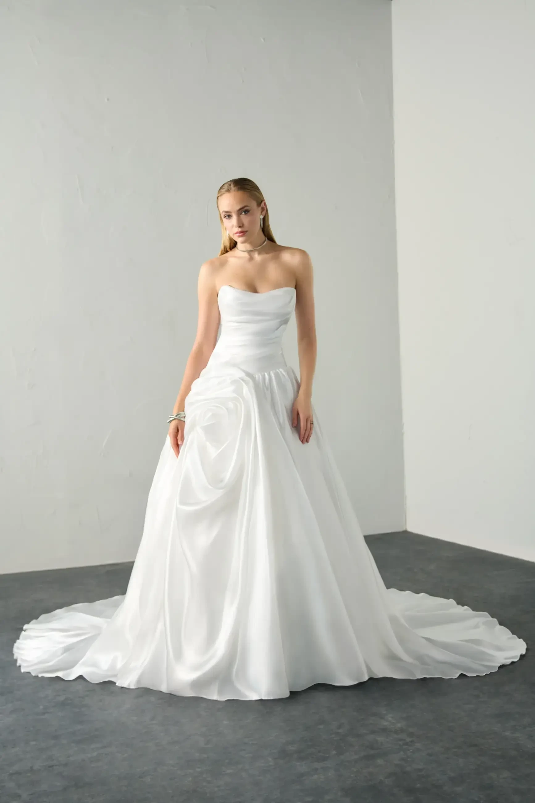 How to Choose the Perfect Bridal Silhouette for Your Body Type