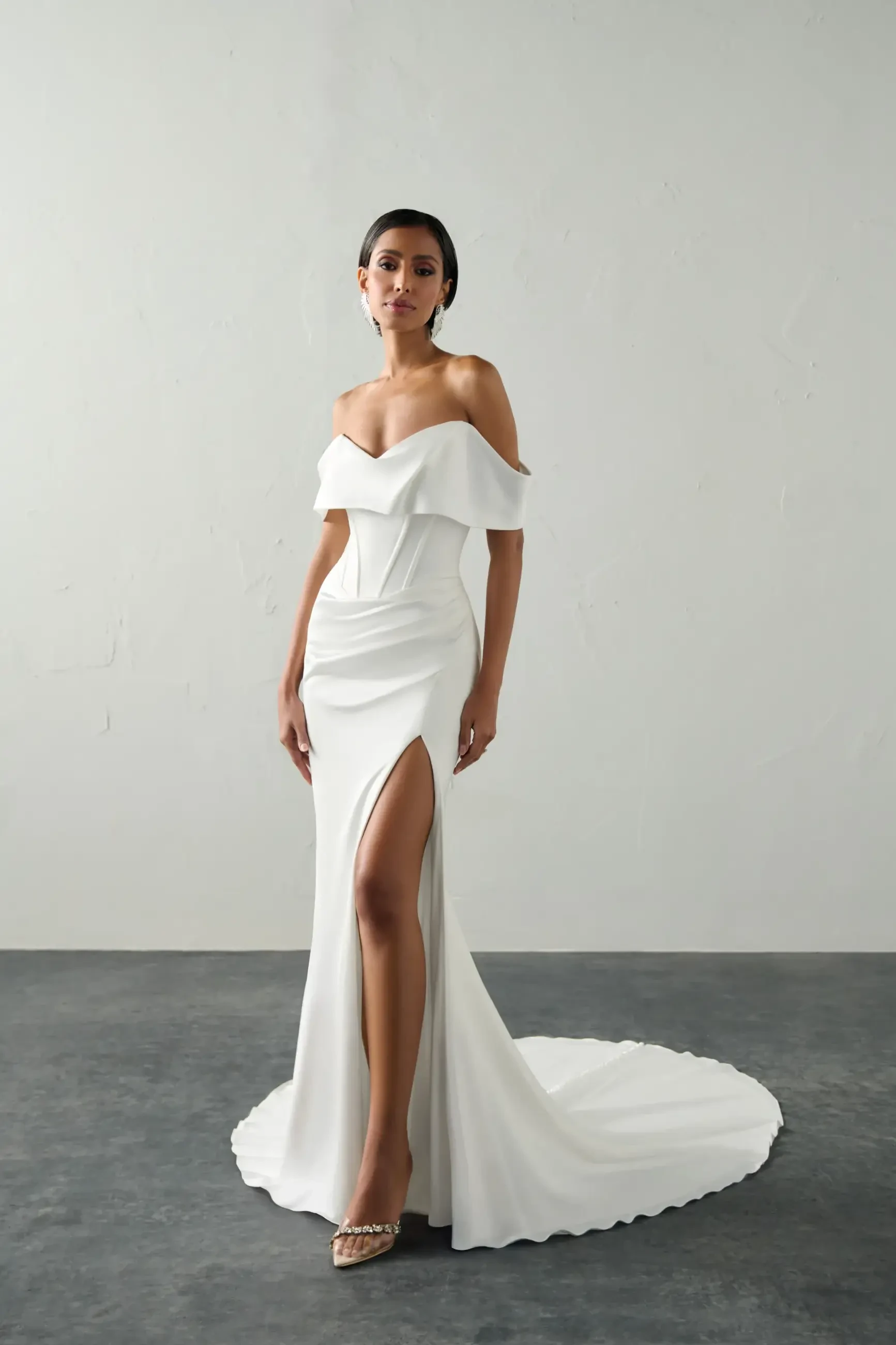 Top Questions to Ask When Shopping for Your Wedding Dress