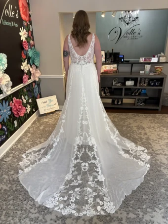 Madeleine Scott Lana #3 thumbnail